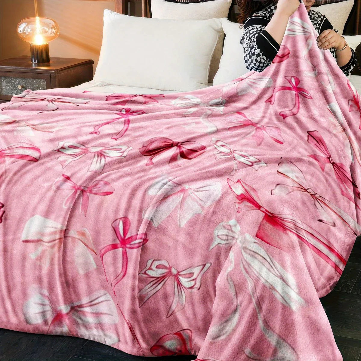 Cozy Pink Bow Blanket